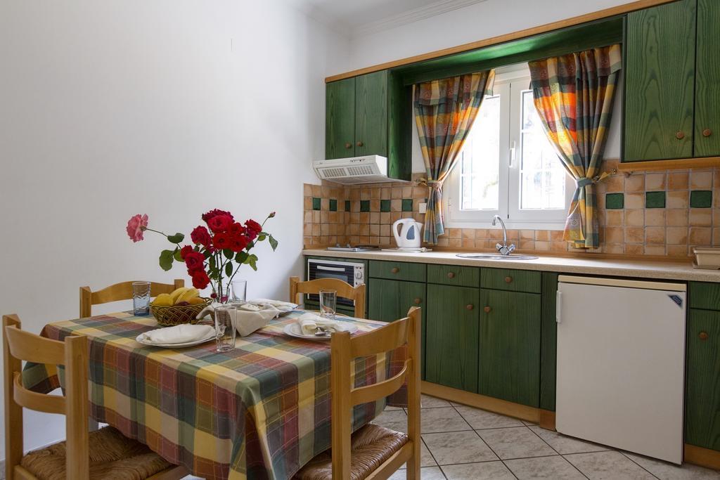 Apart Hotel Blumarin Agios Gordios  Zewnętrze zdjęcie