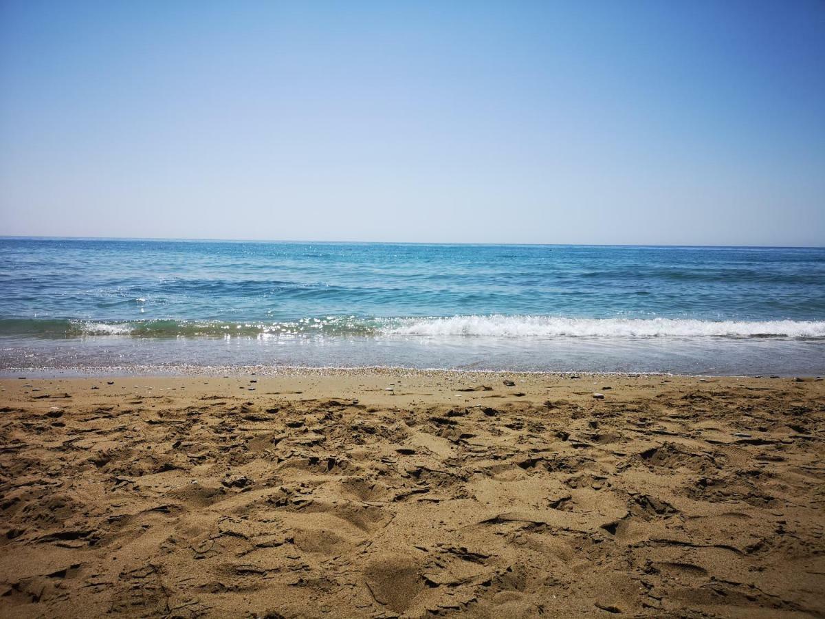 Apart Hotel Blumarin Agios Gordios  Zewnętrze zdjęcie